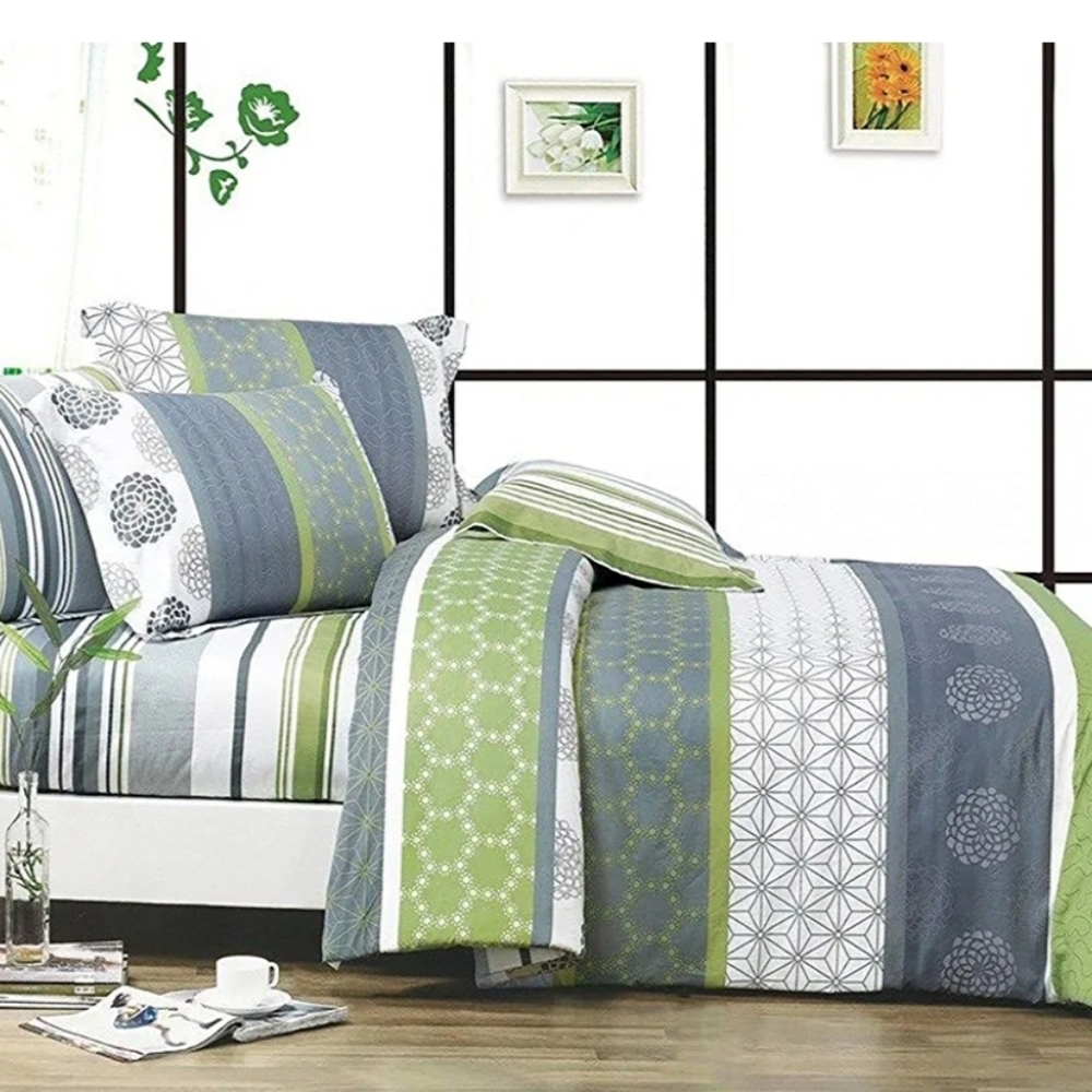 NWT Swanson Beddings Twin Duvet Cover Set- Duvet cover & sham- Reversible
